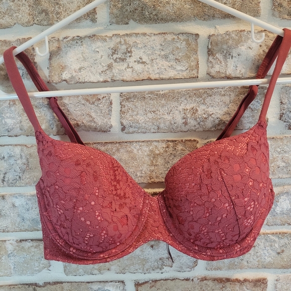 Bundle of two Victoria's Secret bras - Picture 4 of 6